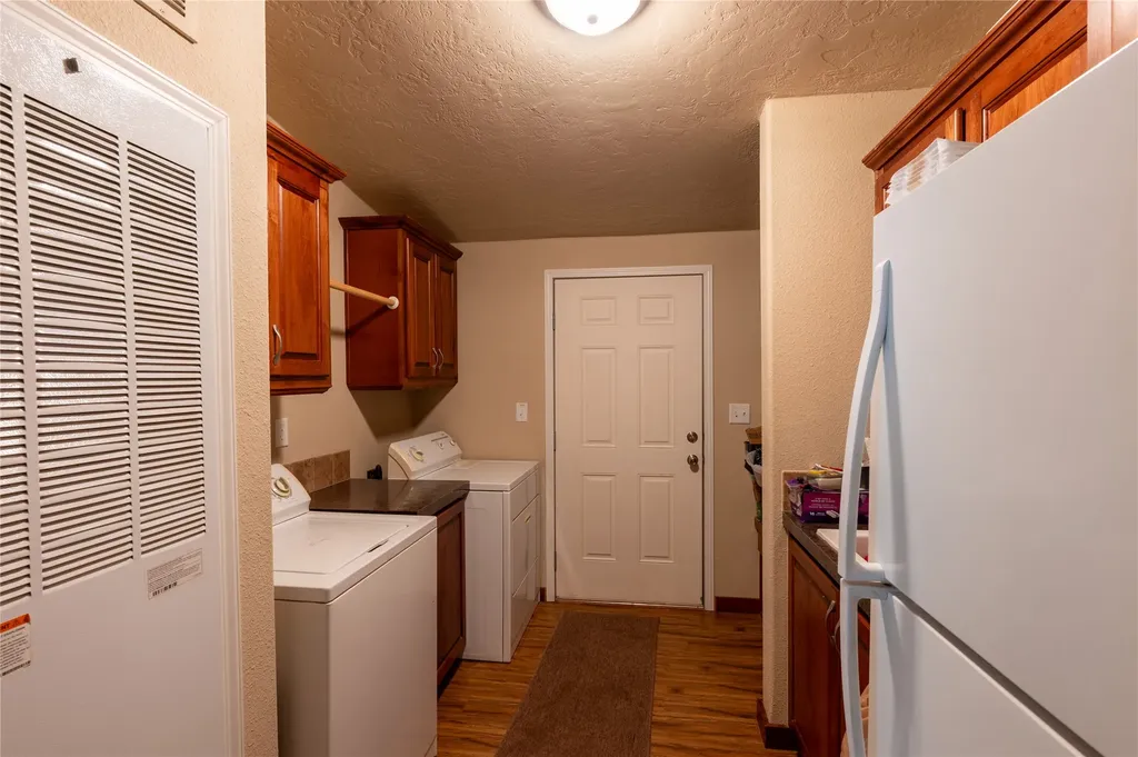 329 E Lynch Street Plains MT 59859