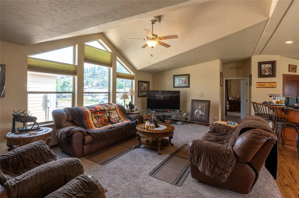 329 E Lynch Street Plains MT 59859