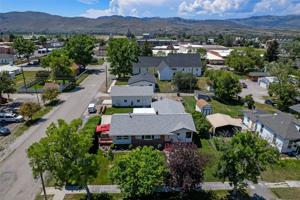 201 N Oak Street Townsend MT 59644