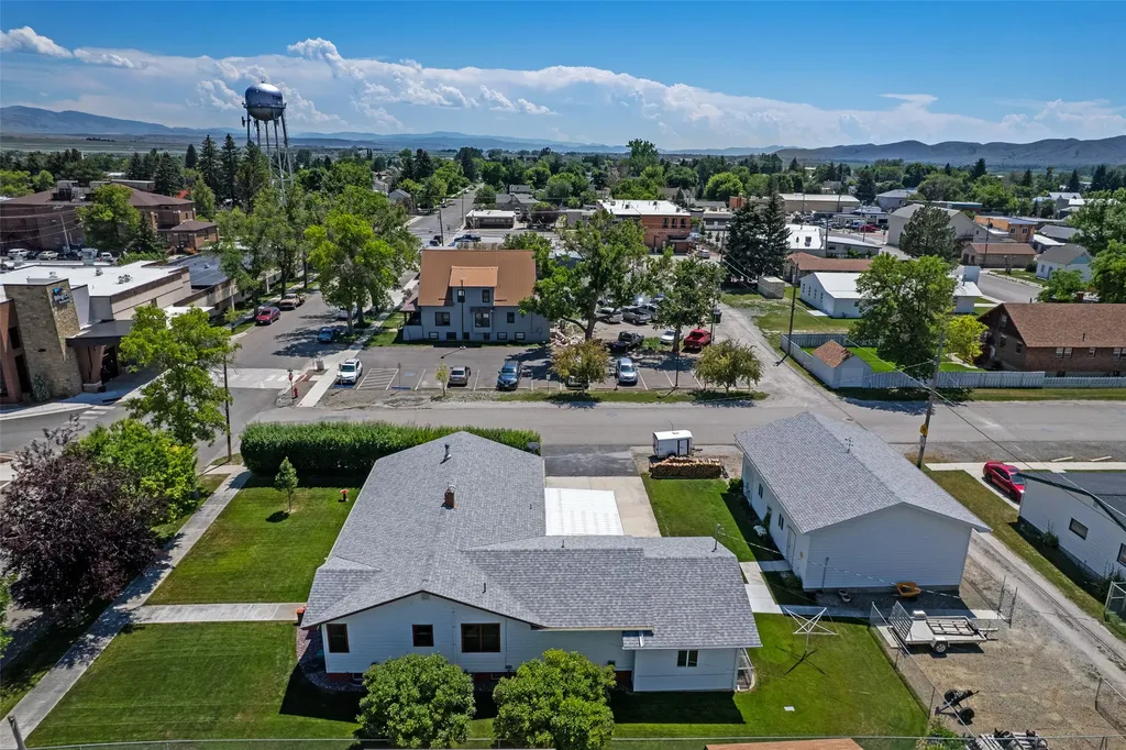 201 N Oak Street Townsend MT 59644