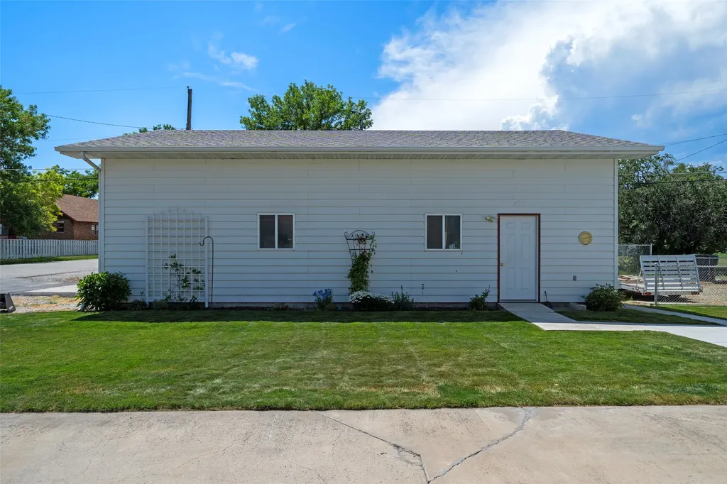 201 N Oak Street Townsend MT 59644