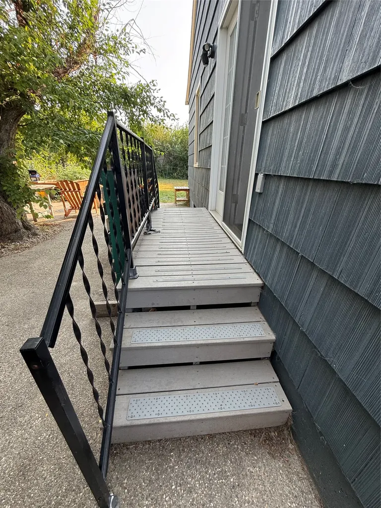 22 2nd Street SE Cut Bank MT 59427