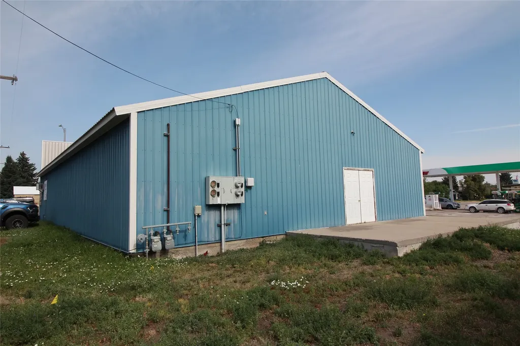 100 1st Street N Cascade MT 59421