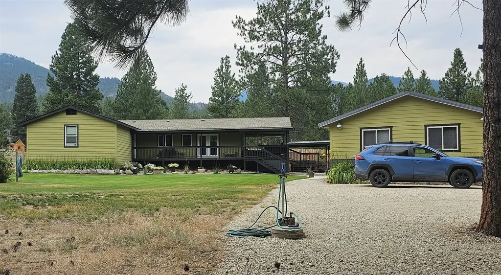 2825 Whites Lane Victor MT 59875