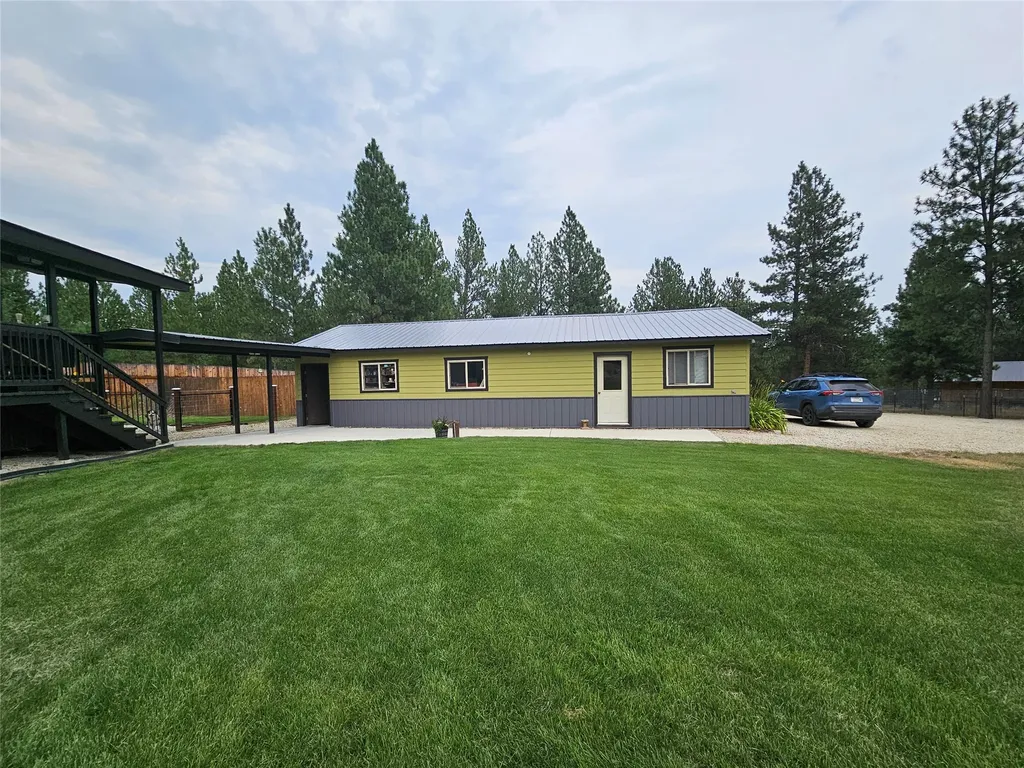 2825 Whites Lane Victor MT 59875