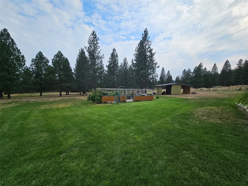 2825 Whites Lane Victor MT 59875