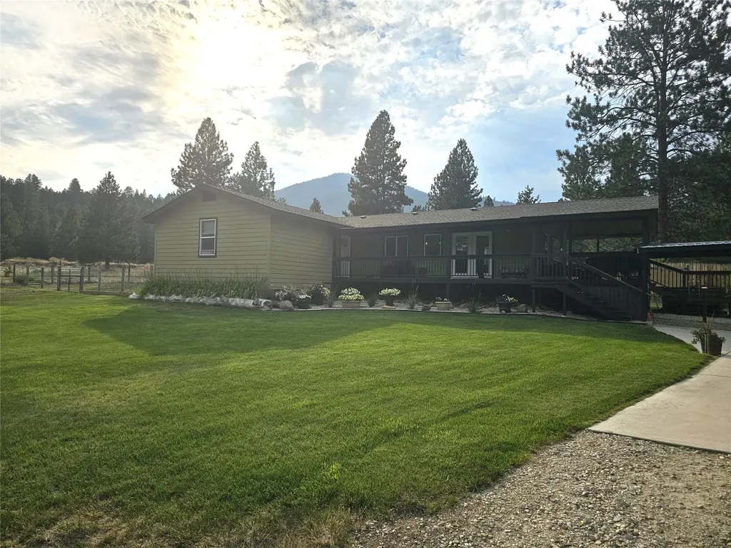 2825 Whites Lane Victor MT 59875