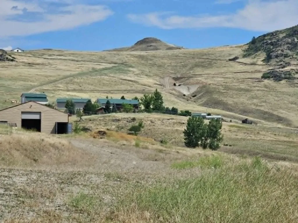132 Hillview Road Plains MT 59859