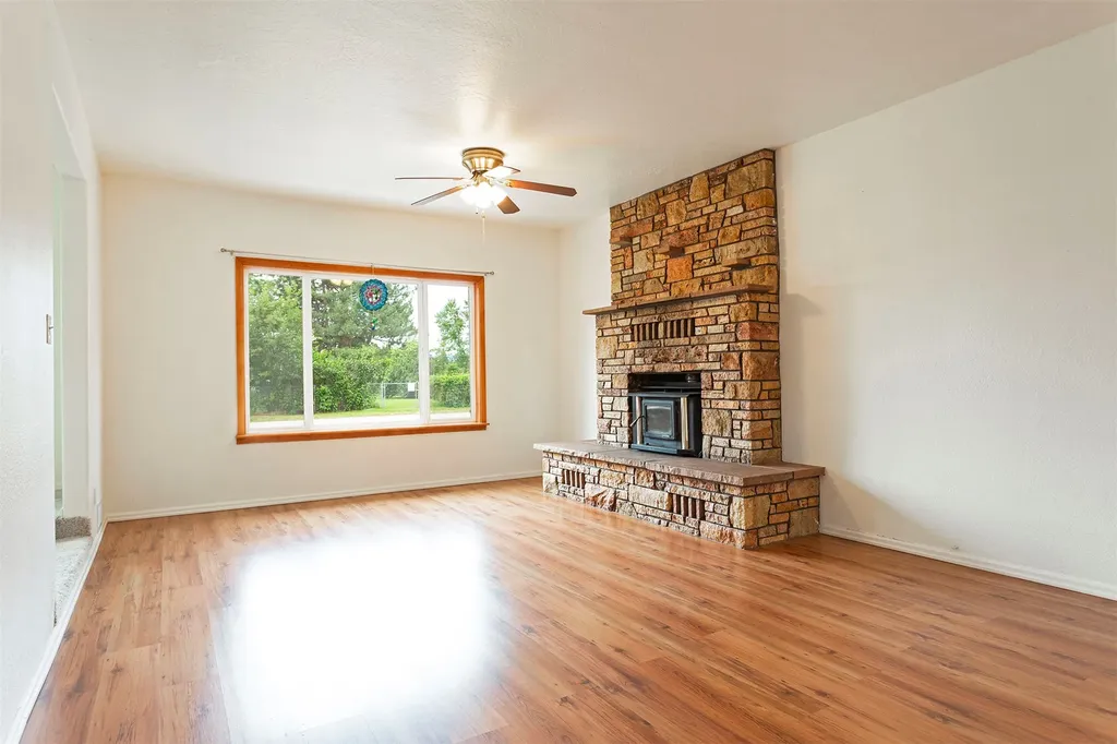 296 S Sapphire Street Hamilton MT 59840