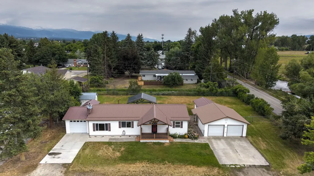 296 S Sapphire Street Hamilton MT 59840