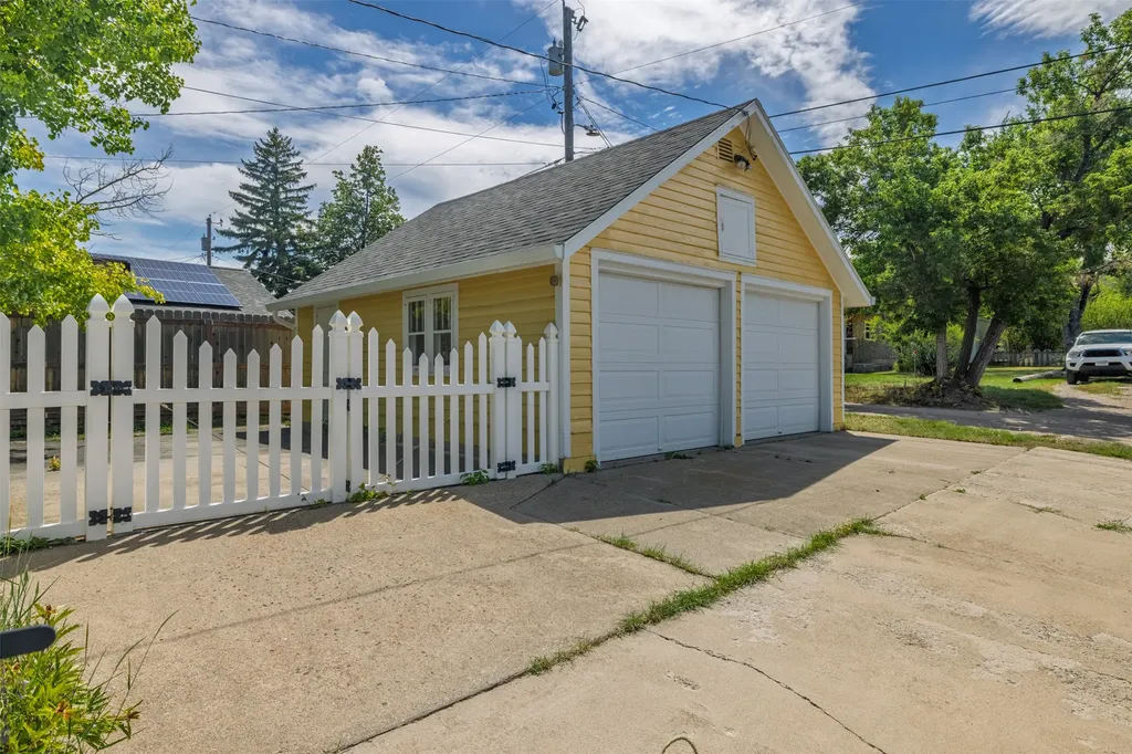 825 12th Avenue Helena MT 59601