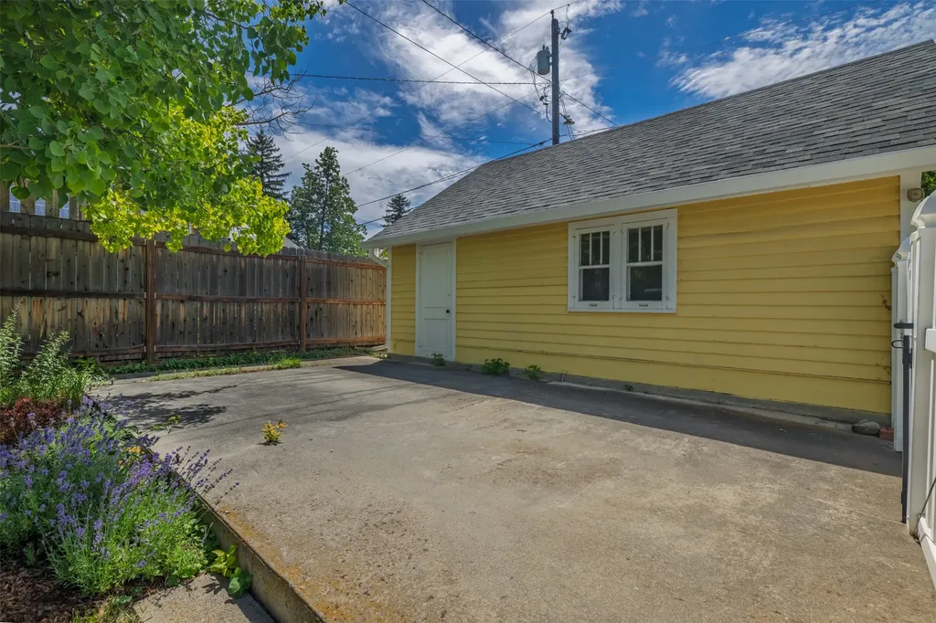 825 12th Avenue Helena MT 59601
