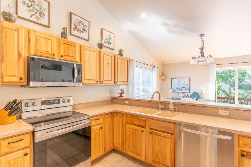 987 Electric Avenue Bigfork MT 59911