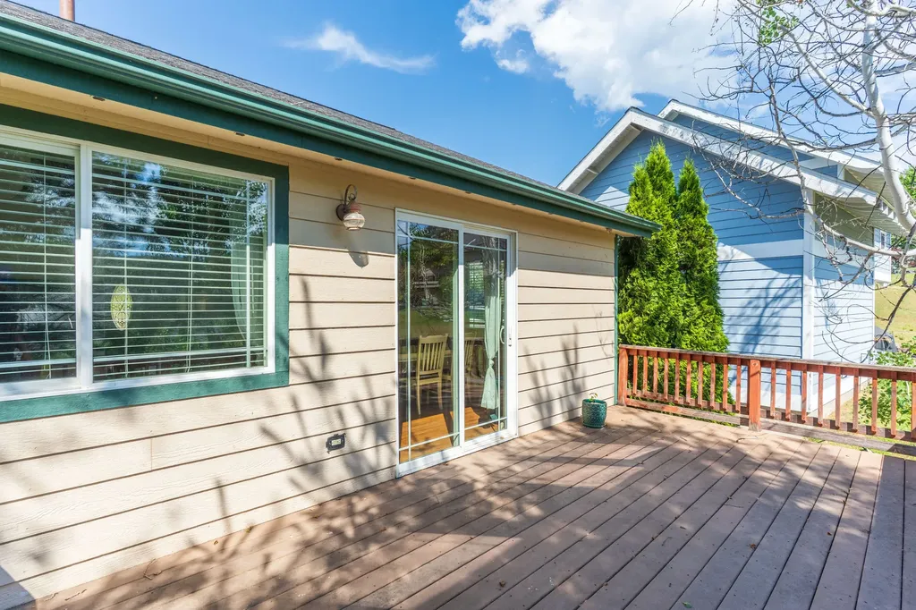 987 Electric Avenue Bigfork MT 59911