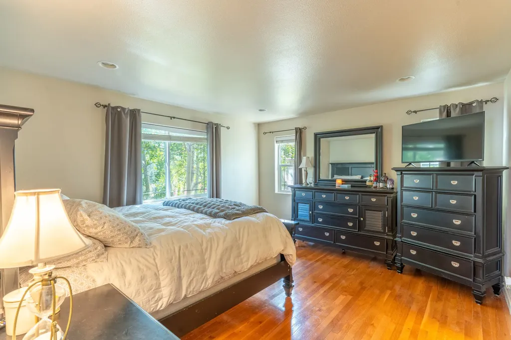 987 Electric Avenue Bigfork MT 59911