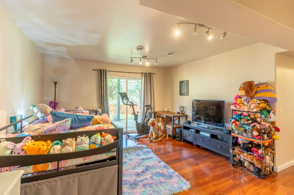 987 Electric Avenue Bigfork MT 59911