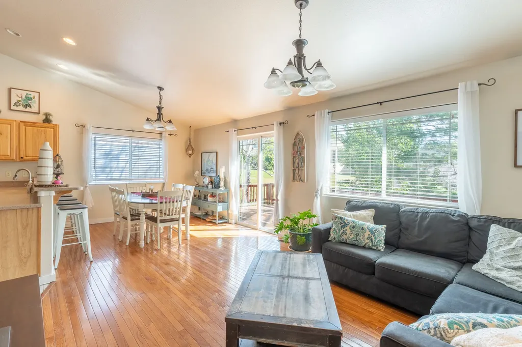 987 Electric Avenue Bigfork MT 59911