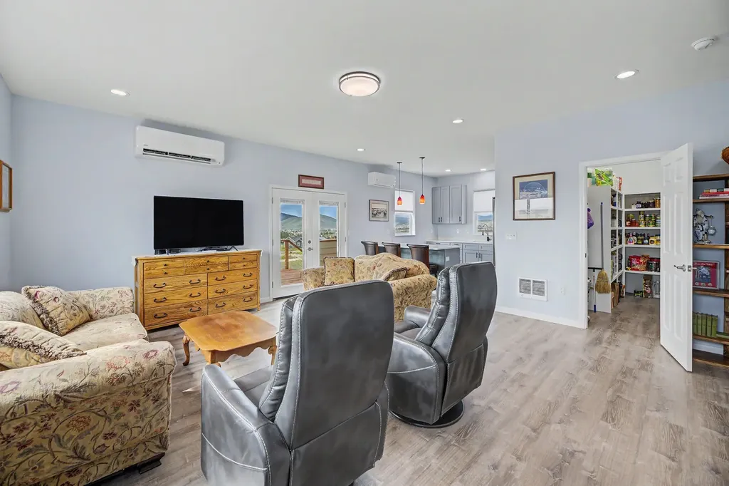 8455 Oreilly Drive Helena MT 59602