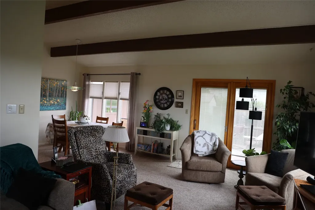 211 Illinois Avenue Valier MT 59486