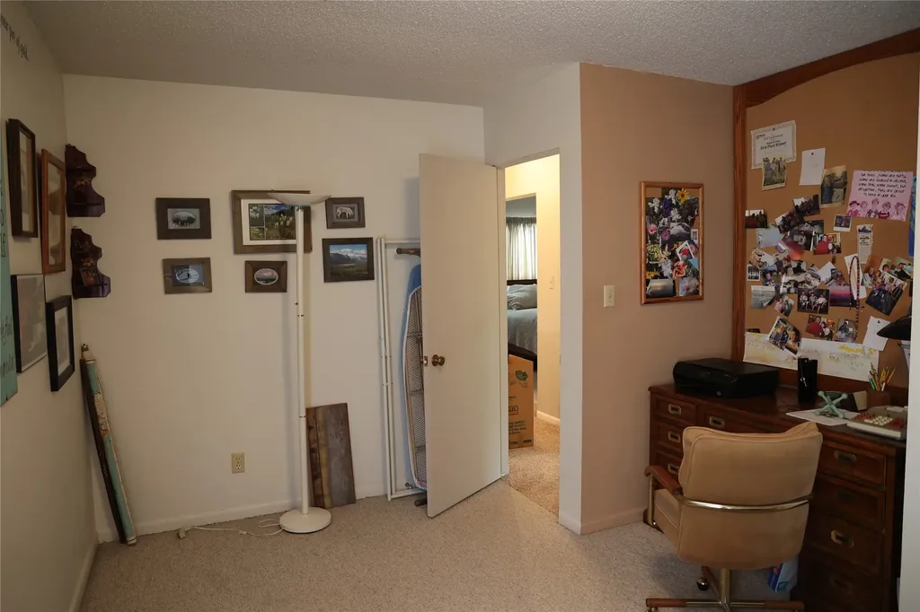 211 Illinois Avenue Valier MT 59486