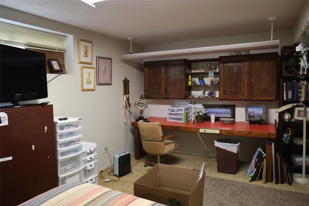 211 Illinois Avenue Valier MT 59486