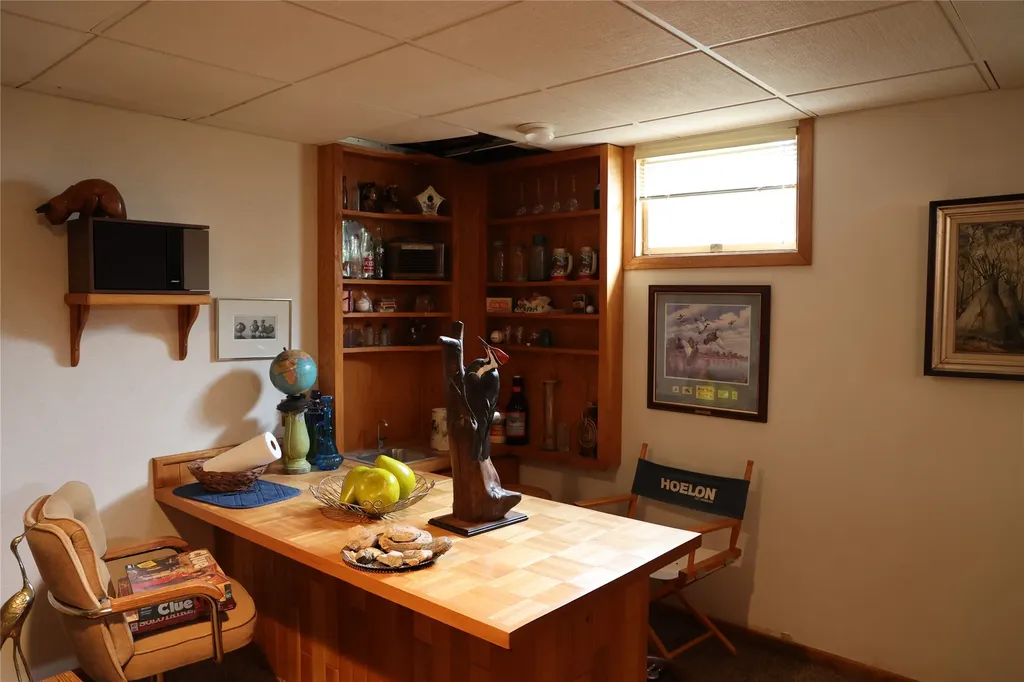 211 Illinois Avenue Valier MT 59486