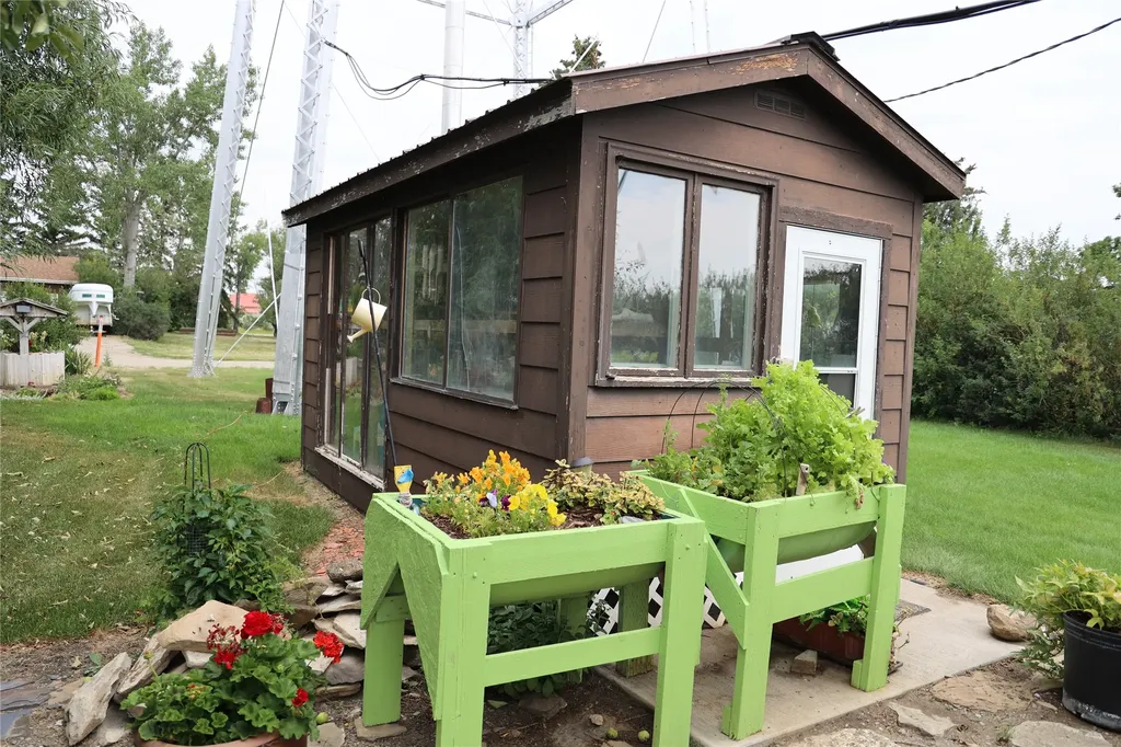 211 Illinois Avenue Valier MT 59486