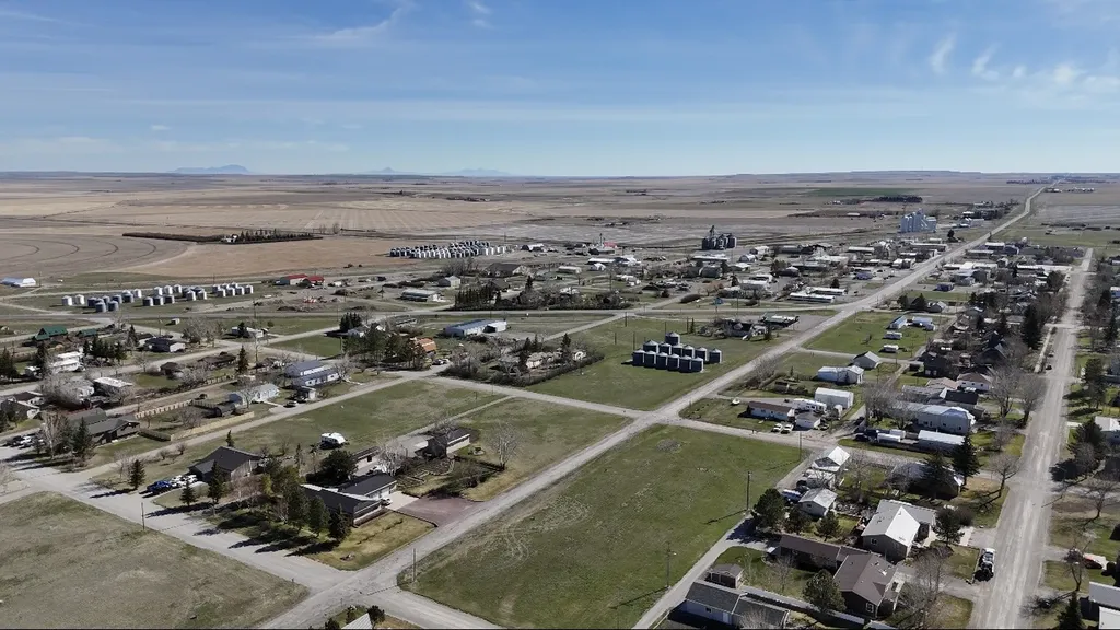 211 Illinois Avenue Valier MT 59486