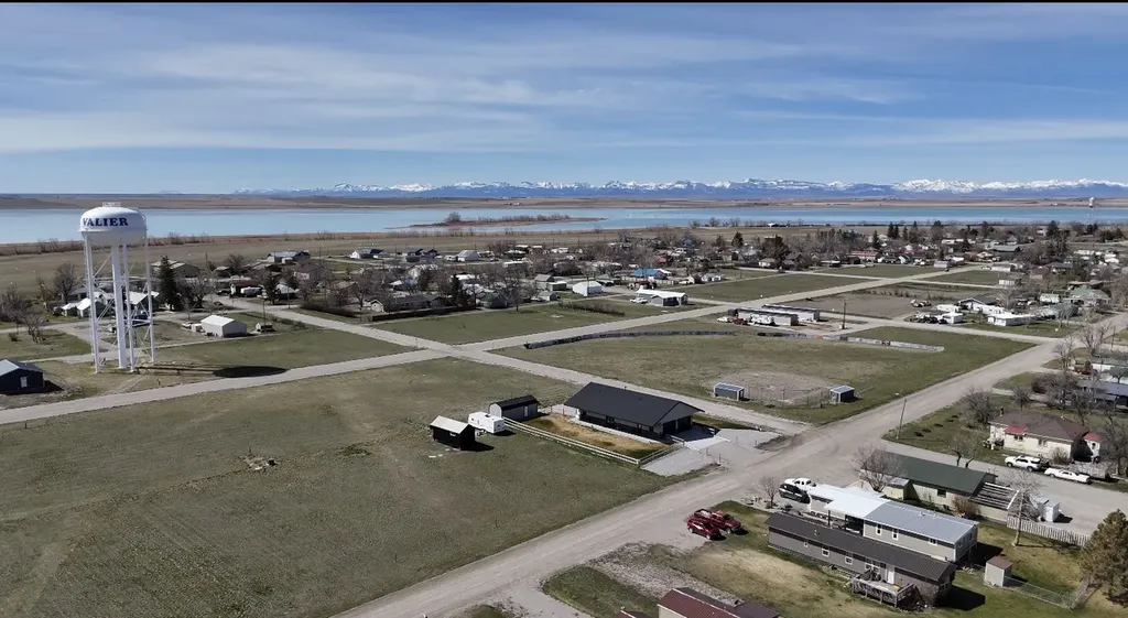 211 Illinois Avenue Valier MT 59486