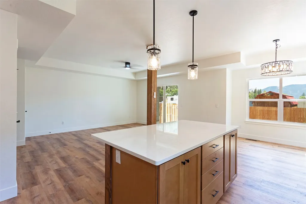 106 3rd Street Alberton MT 59820