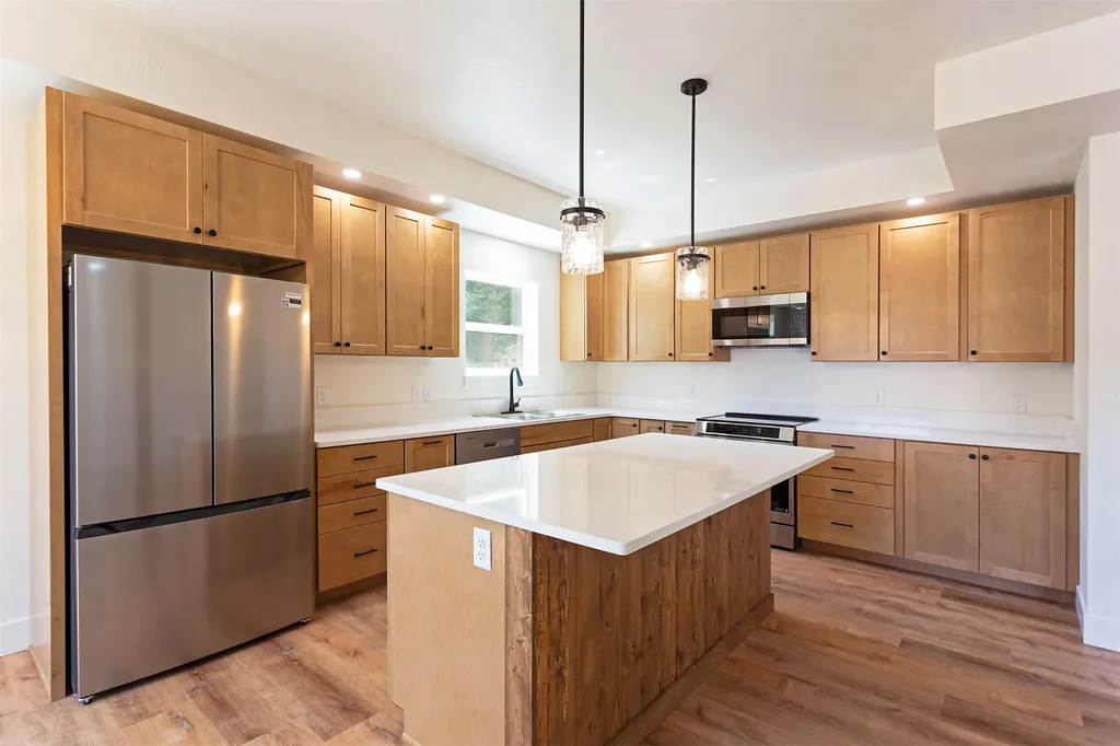 106 3rd Street Alberton MT 59820