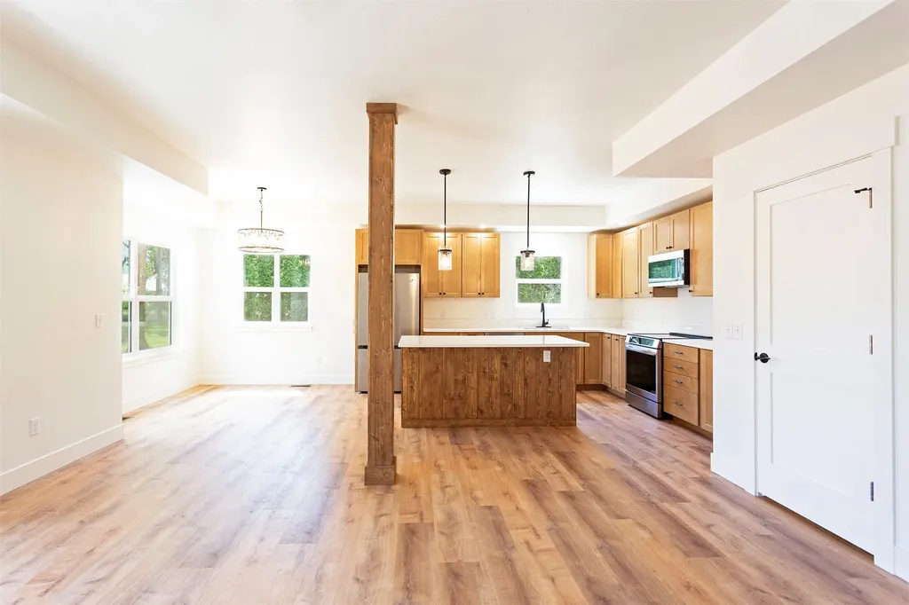 106 3rd Street Alberton MT 59820