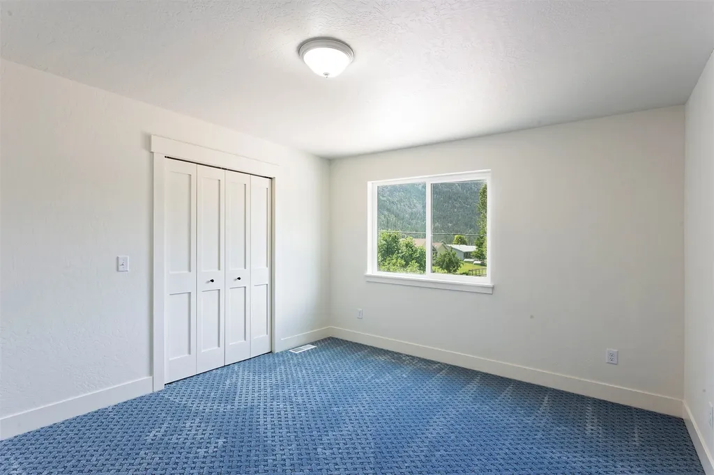 106 3rd Street Alberton MT 59820