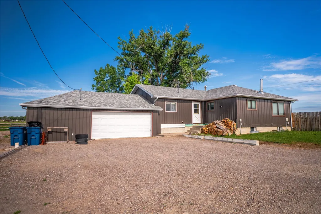 12854 Mt Highway 200 Simms MT 59477