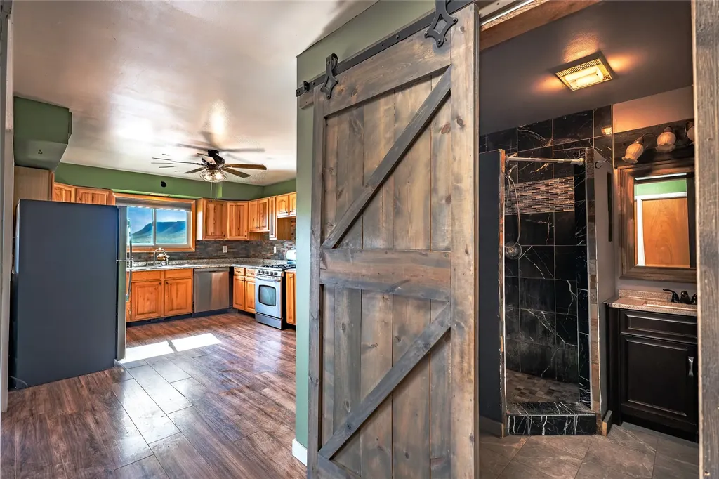 12854 Mt Highway 200 Simms MT 59477