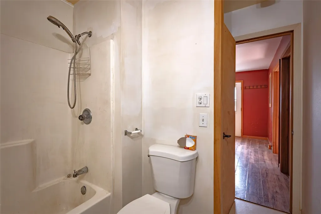 12854 Mt Highway 200 Simms MT 59477