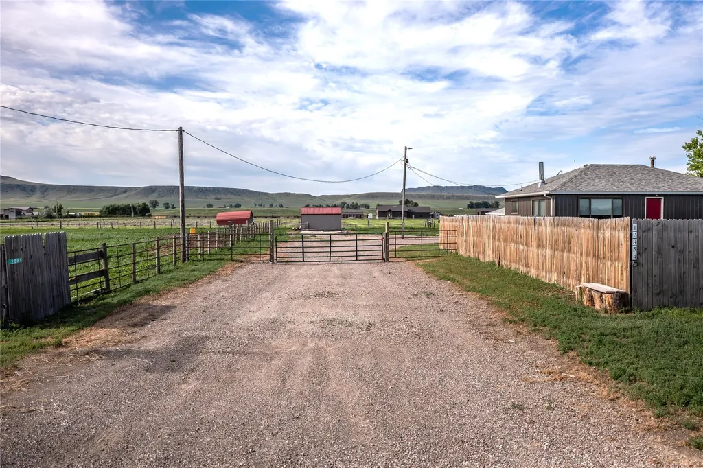 12854 Mt Highway 200 Simms MT 59477