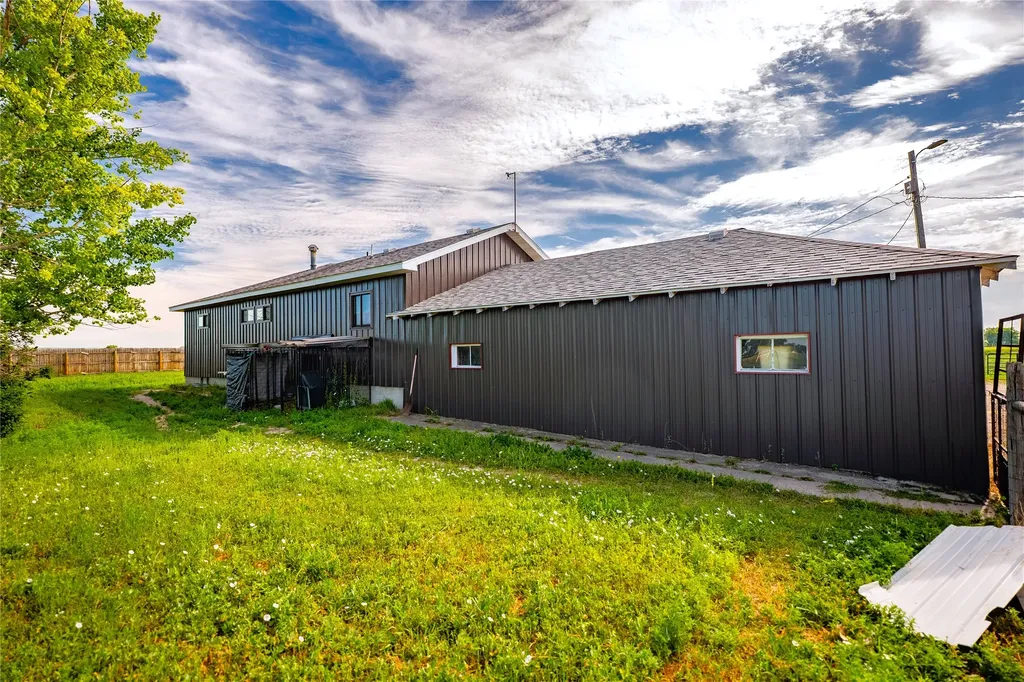 12854 Mt Highway 200 Simms MT 59477