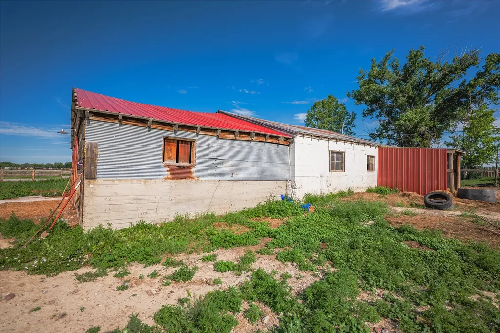 12854 Mt Highway 200 Simms MT 59477