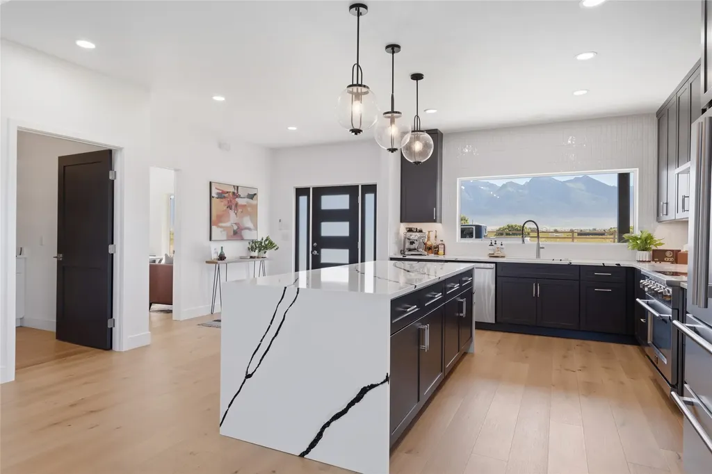 37702 Hawkins Road St Ignatius MT 59865