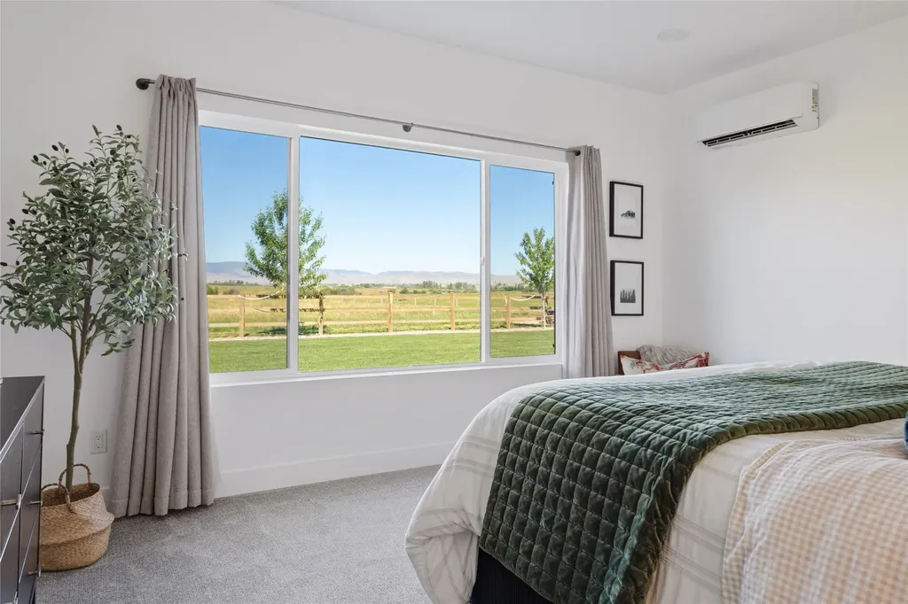 37702 Hawkins Road St Ignatius MT 59865