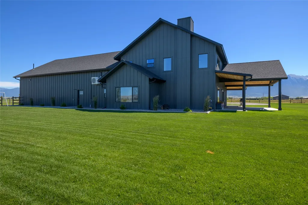 37702 Hawkins Road St Ignatius MT 59865