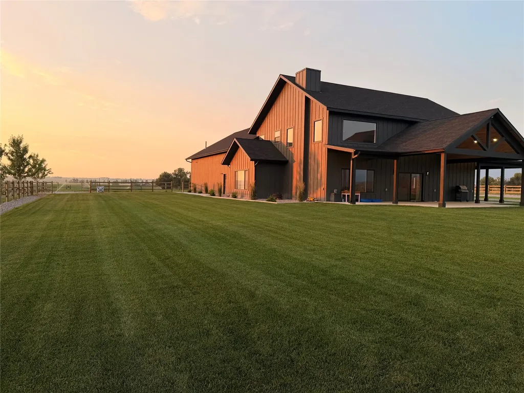 37702 Hawkins Road St Ignatius MT 59865