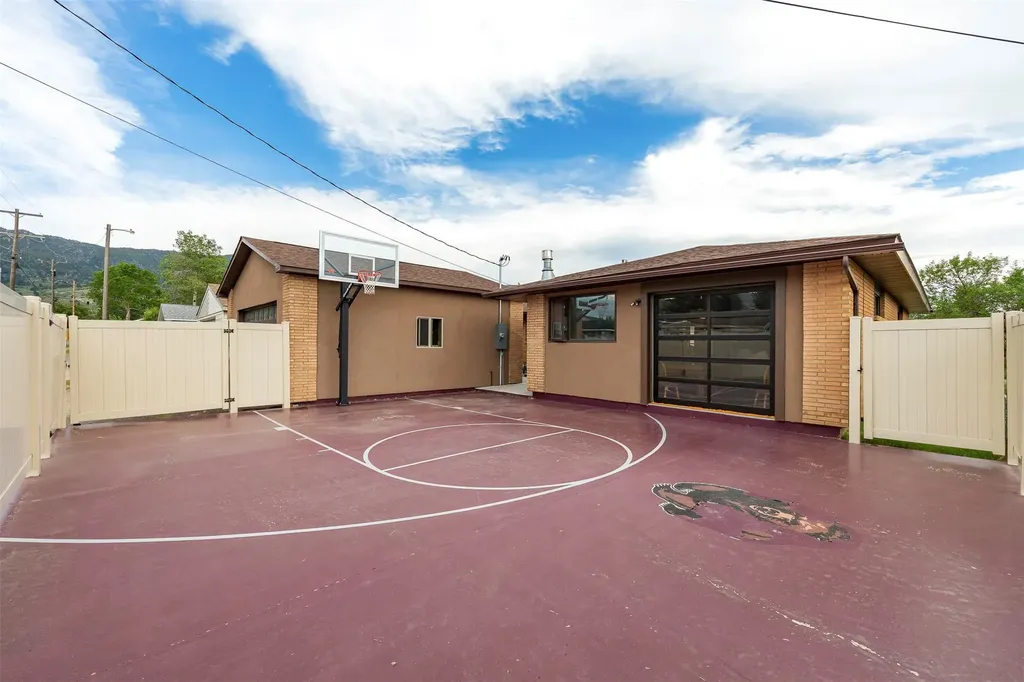2915 St Ann Street Butte MT 59701