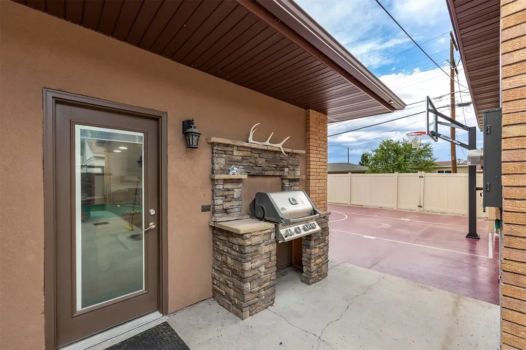 2915 St Ann Street Butte MT 59701