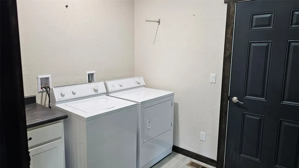 144 Farm Land Lane Corvallis MT 59828