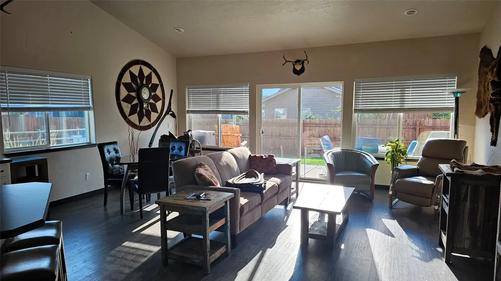 144 Farm Land Lane Corvallis MT 59828