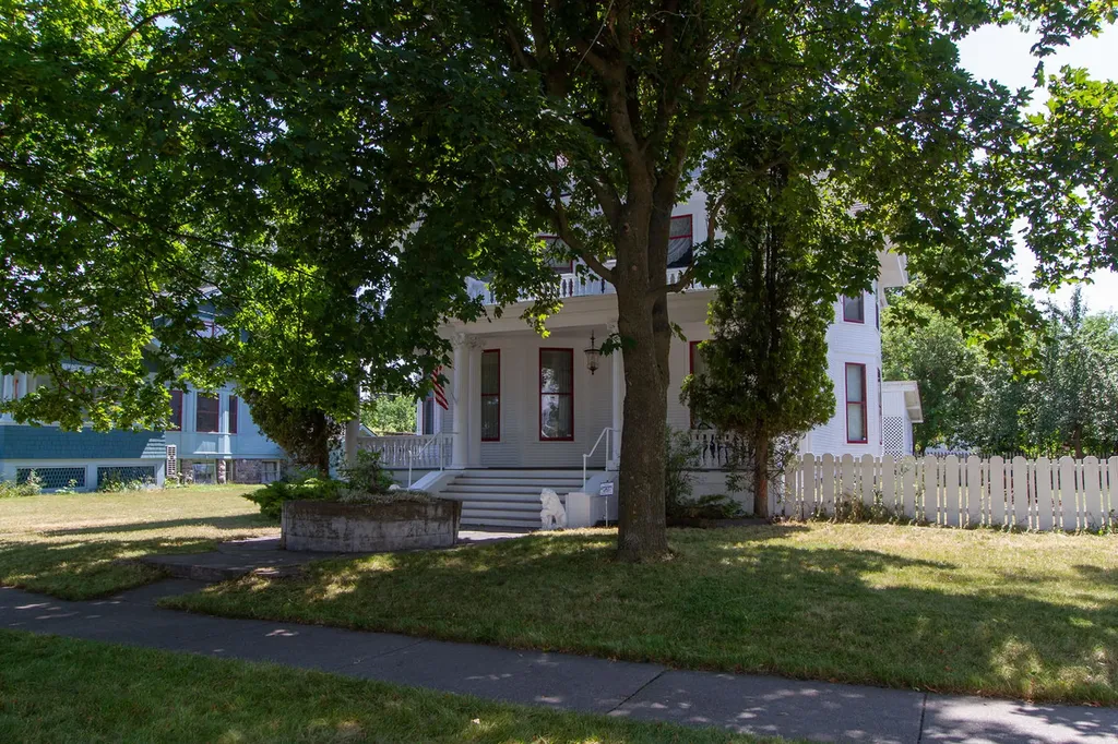 212 3rd Avenue E Polson MT 59860