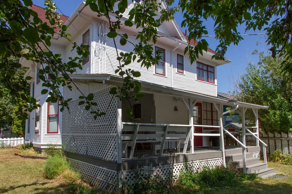 212 3rd Avenue E Polson MT 59860