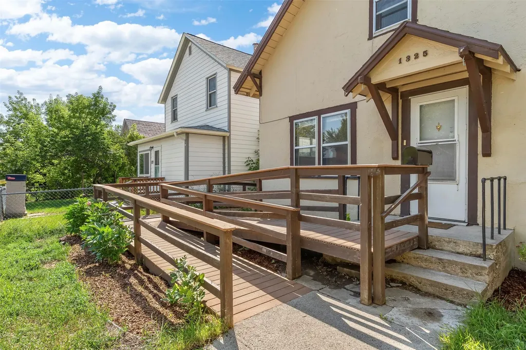 1325 E Lyndale Avenue Helena MT 59601